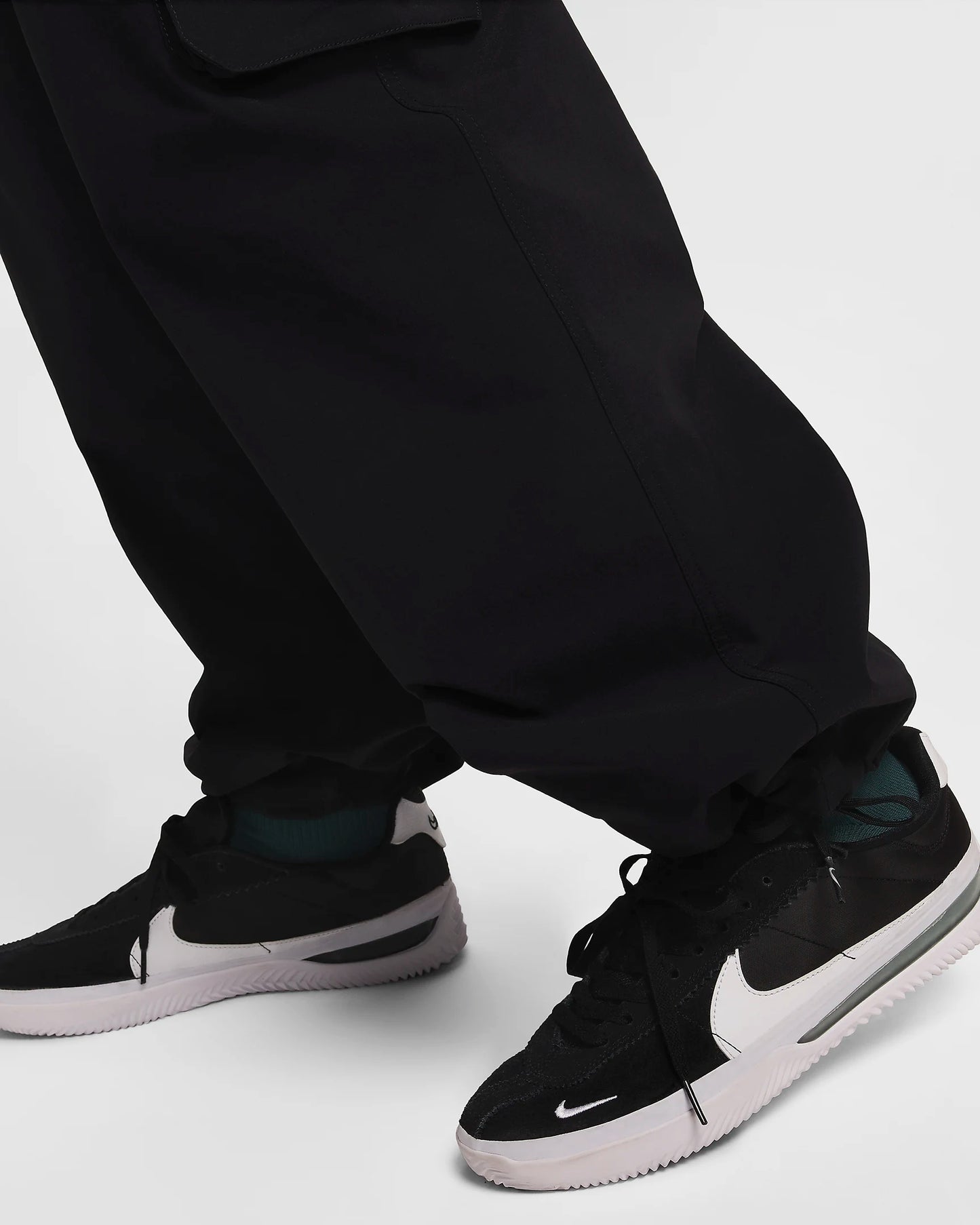 Nike SB Dri-Fit Kearny Skate Cargo Pants Black
